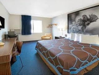 Super 8 By Wyndham Las Cruces University Area Екстер'єр фото