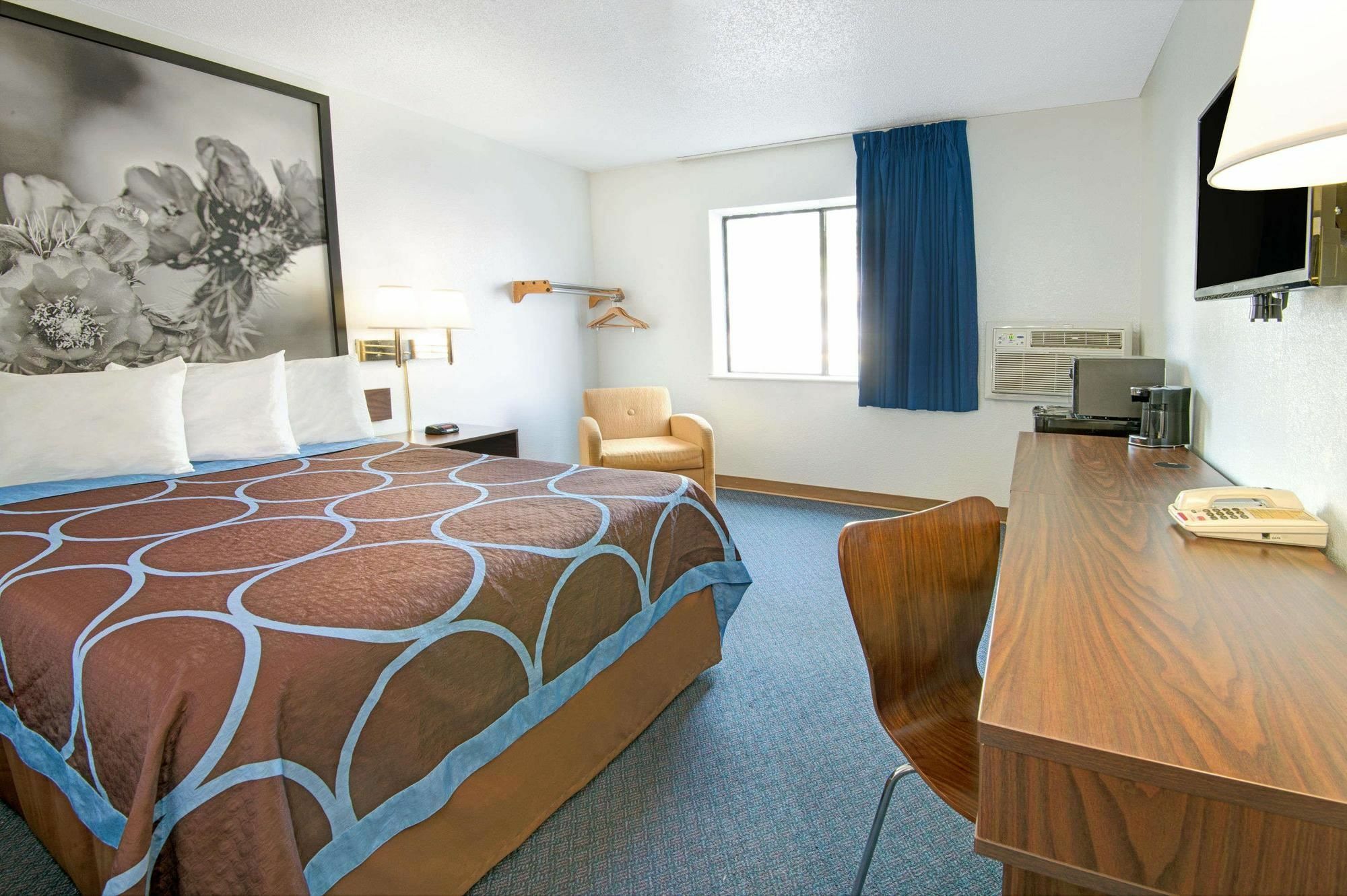 Super 8 By Wyndham Las Cruces University Area Екстер'єр фото