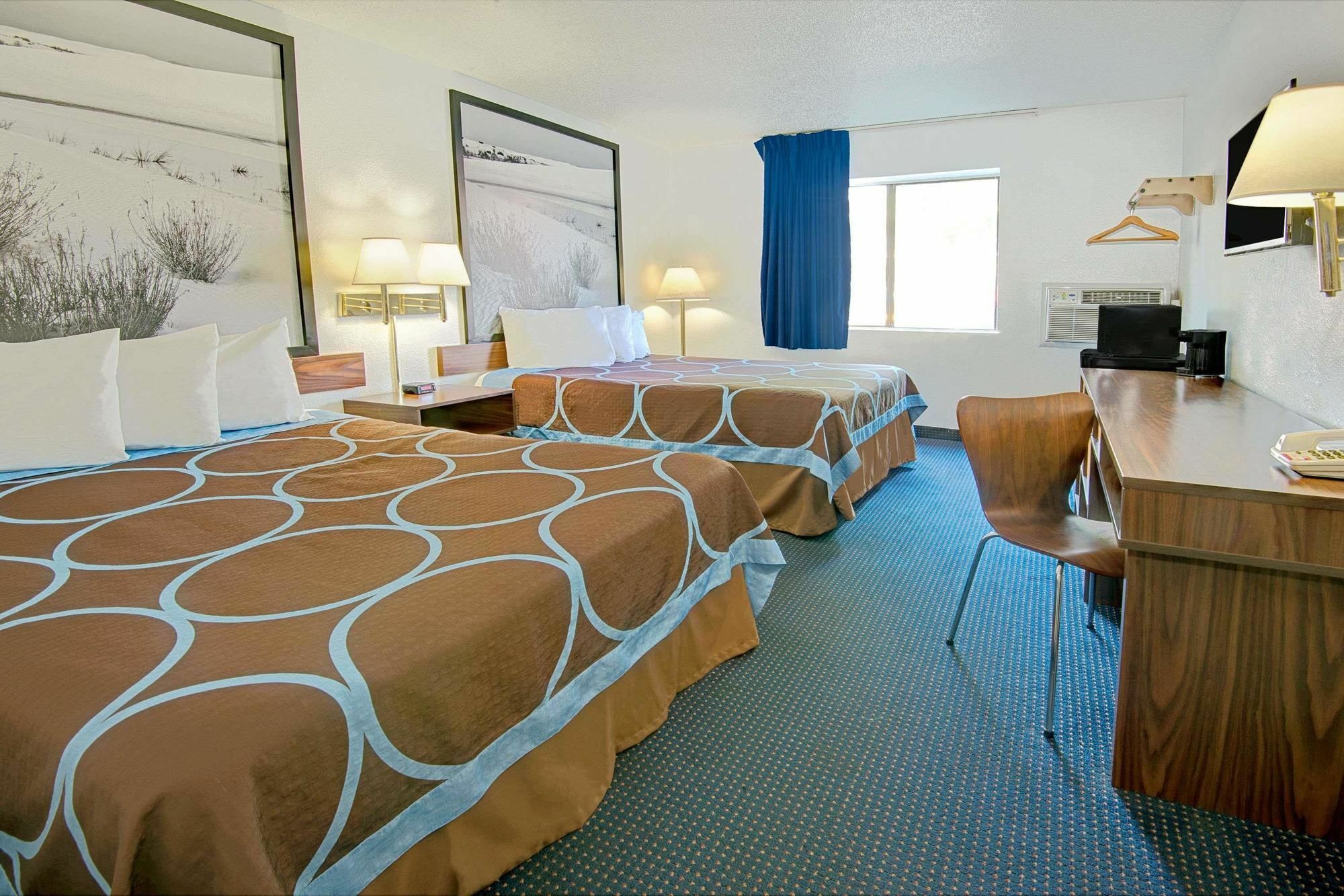 Super 8 By Wyndham Las Cruces University Area Екстер'єр фото